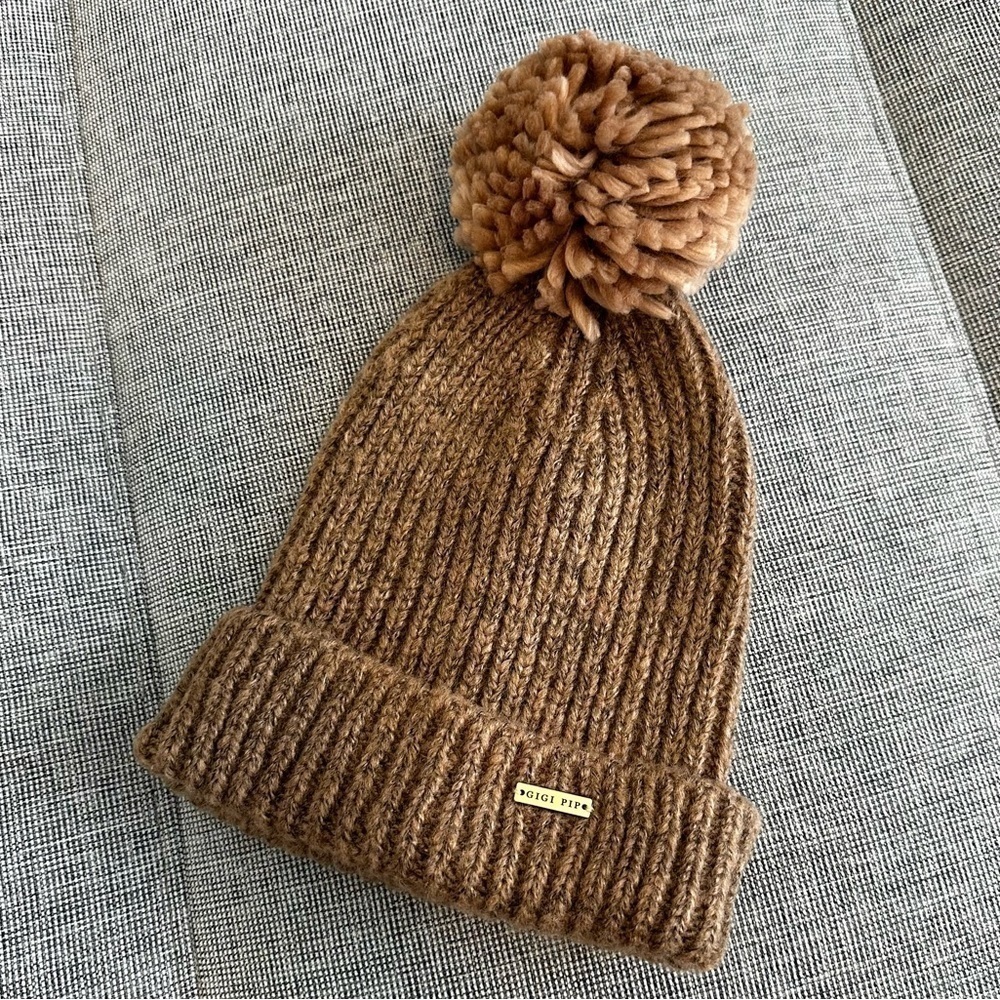 GIGI PIP Mo Pom Knit Brown Taupe Beanie Hat Pom Pom Top One Size Folded Trim